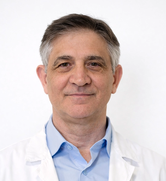 DR. XHEVAT LUMI, DR. MED., SPECIALIST OFTALMOLOGIJE KIRURG